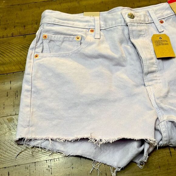 Levi’s lilac high rise shorts - Picture 2 of 9